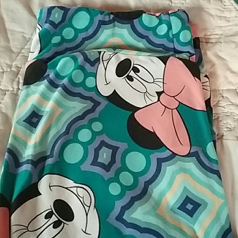 Adorable Minnie Mouse leggings TC